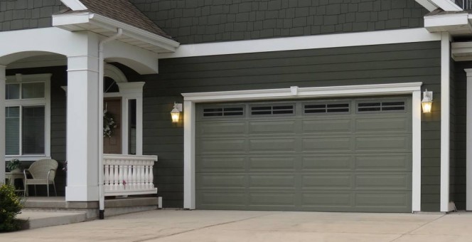 Long panel garage door style
