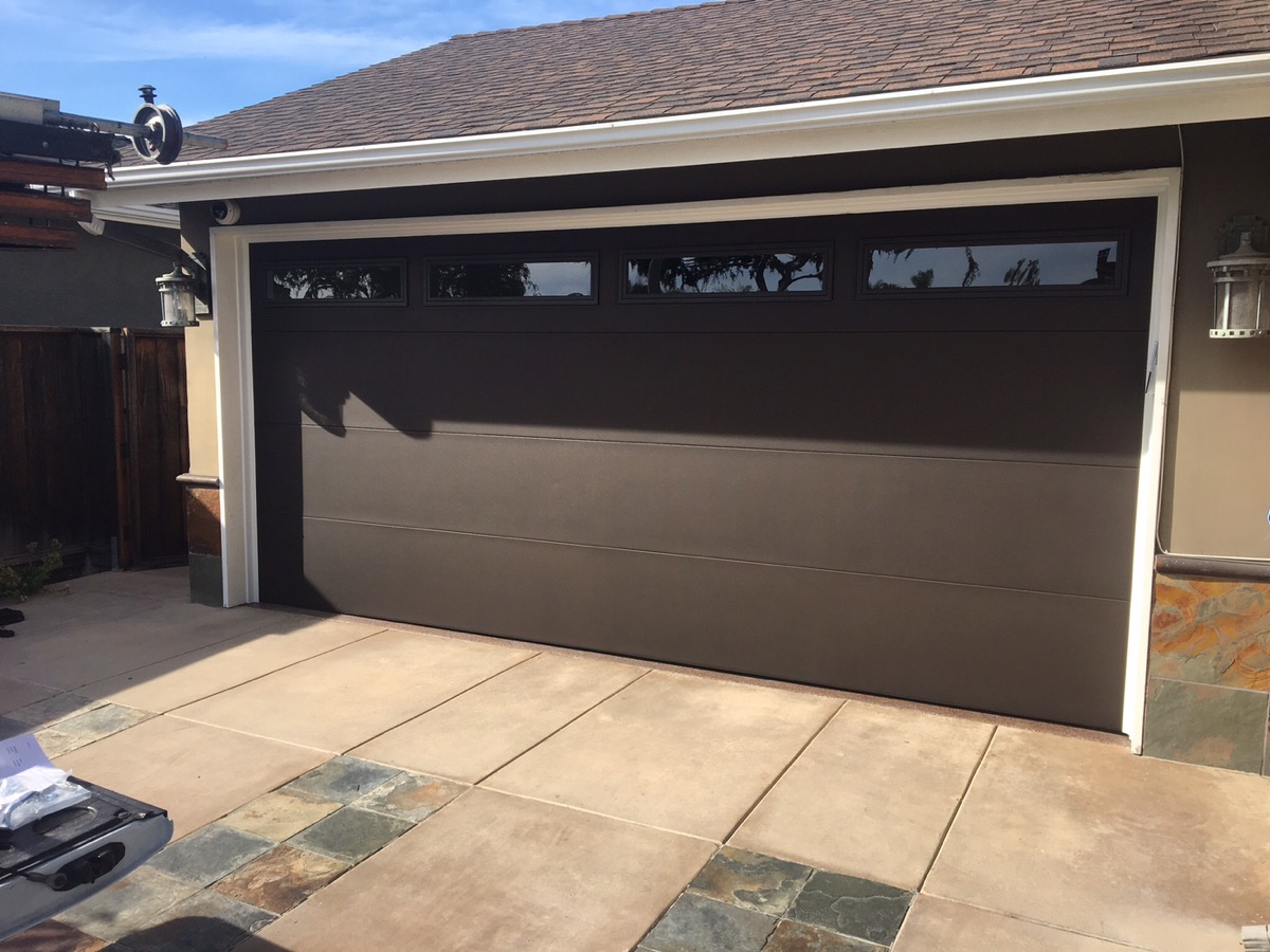 Martin Flush Door In Newport Beach Cityscape Garage Doors 5985